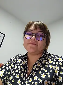 Sakura 0505 online show from October 2, 2025, 10:39 pm