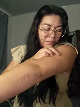 Sakura 0505 online show from March 12, 2026, 3:23 am