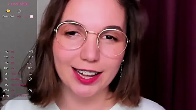 KindHazelHere  online show from February 27, 2025, 11:37 pm