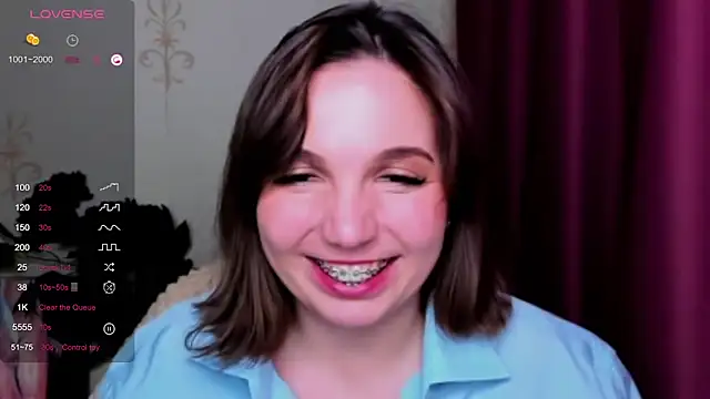 KindHazelHere  online show from March 4, 2025, 10:38 pm