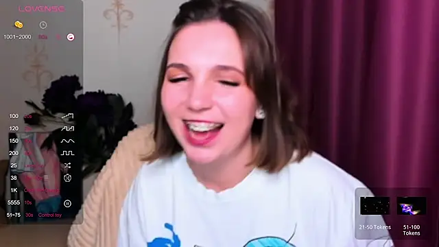 KindHazelHere  online show from March 5, 2025, 10:21 pm