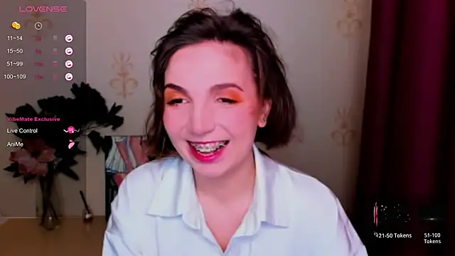 KindHazelHere  online show from October 8, 2025, 8:12 am