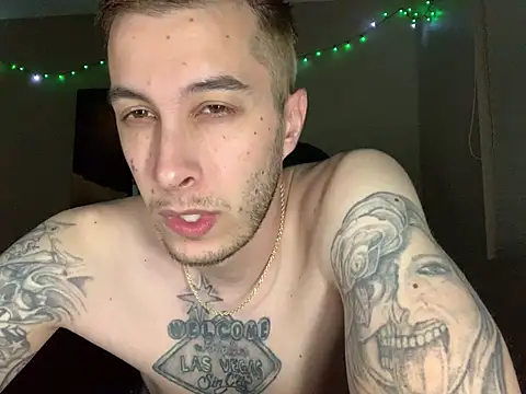 Snapshot of Bwcjoshbanks chatting on July 13, 2026, 5:32 am Bwcjoshbanks online show from July 13, 2026, 5:32 am