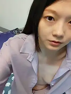 Lu Nana online show from March 11, 2025, 1:56 pm