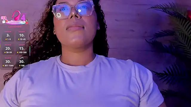  nickypurple  online show from March 4, 2025, 12:01 pm