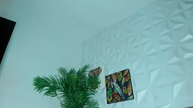 Hellen Sky online show from December 1, 2025, 8:36 pm