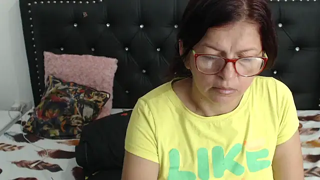 jellyfishhot online show from January 19, 2025, 1:32 am