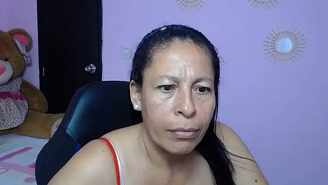 mature martina online show from February 10, 2025, 10:30 pm