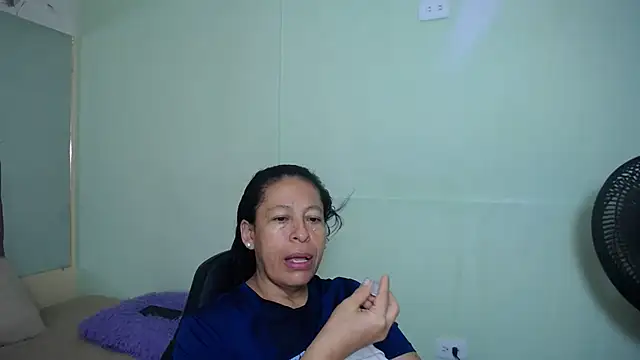 mature martina online show from February 25, 2025, 5:19 am