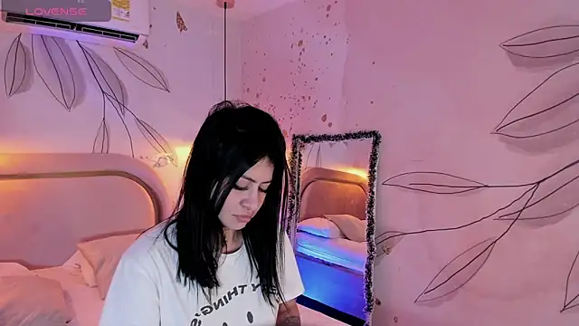 JESYSOZ23  online show from January 17, 2025, 3:45 am