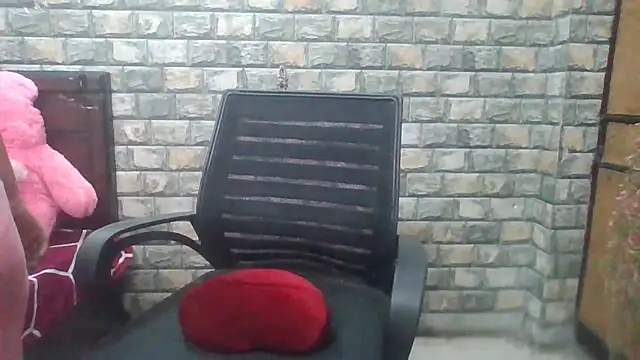 Sexy iknoor online show from September 25, 2025, 4:05 am