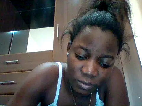 Alessandrajenna online show from April 21, 2026, 7:03 am