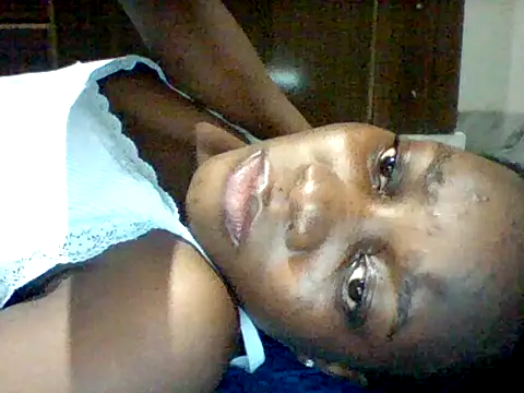 Alessandrajenna online show from April 21, 2026, 7:06 pm