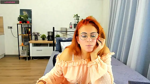 Anna127Moon online show from October 15, 2025, 4:01 am