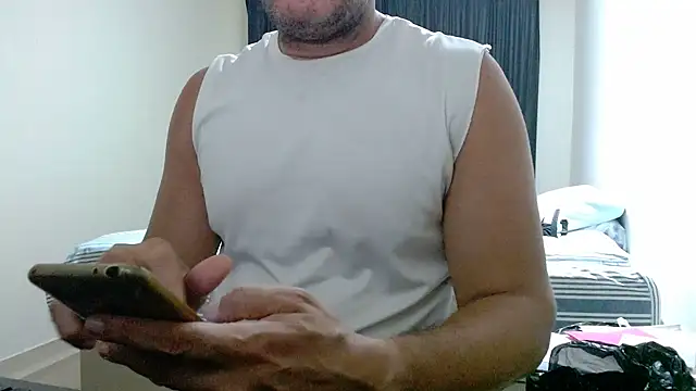 danilostorm7 online show from September 26, 2025, 1:09 am