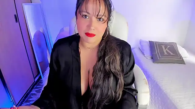 bigbooty-30 online show from January 24, 2025, 1:03 pm