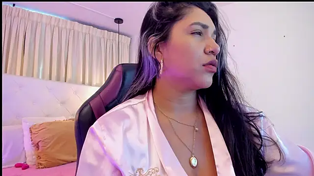 BonnieBad01 online show from October 16, 2025, 6:31 pm