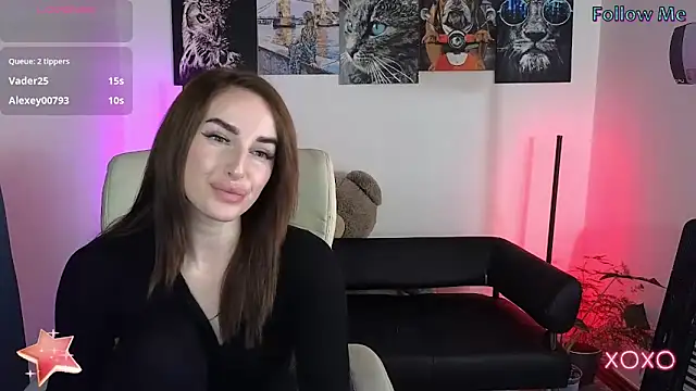 xx adrihanna xx online show from February 25, 2025, 6:09 pm