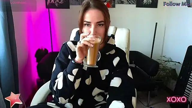 xx adrihanna xx online show from March 7, 2025, 6:24 am