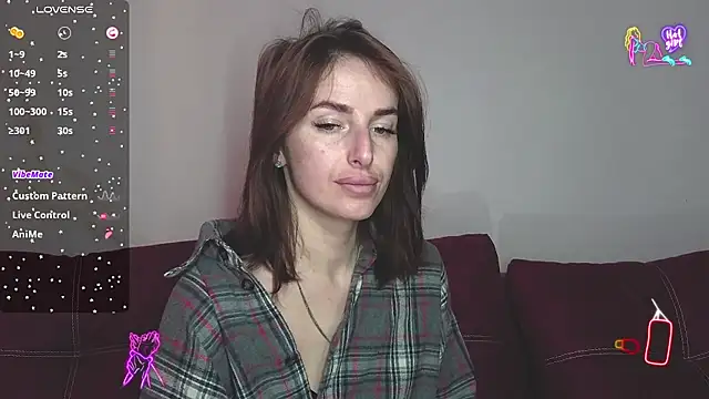 xx adrihanna xx online show from April 18, 2026, 3:27 pm