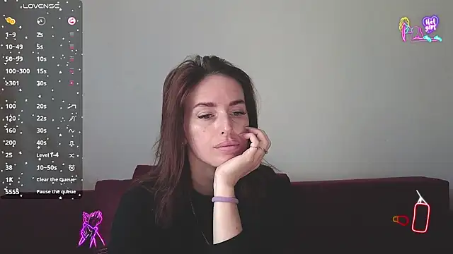 xx adrihanna xx online show from April 21, 2026, 6:09 am