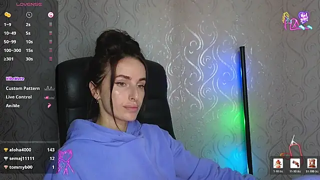 xx adrihanna xx online show from June 1, 2026, 6:20 pm