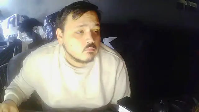 Bebemickey75 online show from October 18, 2025, 12:50 pm