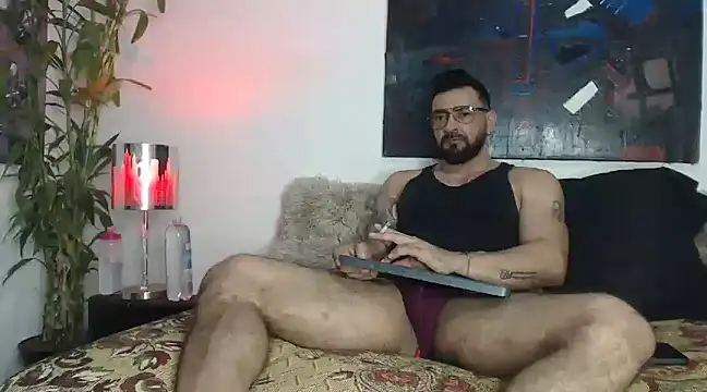 Snapshot of Markus_latin2 chatting on February 11, 2025, 12:27 pm Markus latin2 online show from February 11, 2025, 12:27 pm