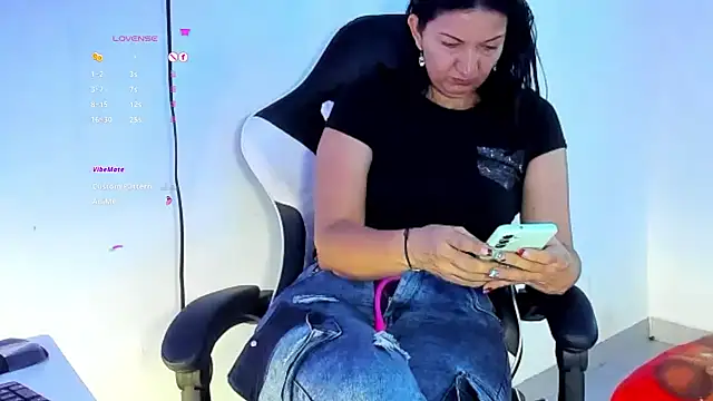 Angelblue  online show from April 6, 2026, 3:35 pm