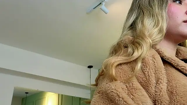 kataliina   online show from September 30, 2025, 11:48 am