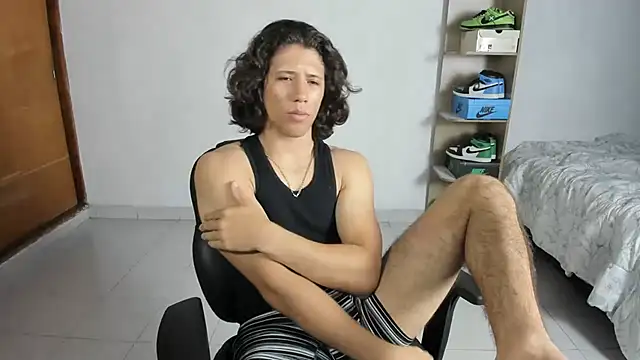 imtonny19 online show from February 6, 2025, 2:00 am