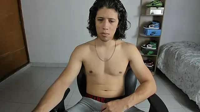 imtonny19 online show from February 15, 2025, 9:48 pm