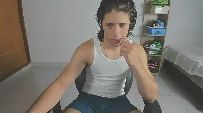 imtonny19 online show from March 5, 2025, 12:16 am