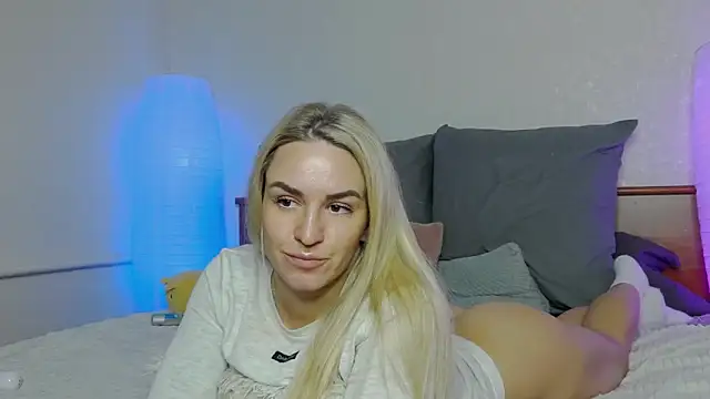 SofiJames online show from January 8, 2025, 5:59 am