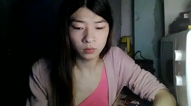 CarlyJoy online show from February 7, 2025, 1:11 pm