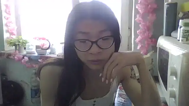 CarlyJoy online show from September 16, 2025, 11:22 am