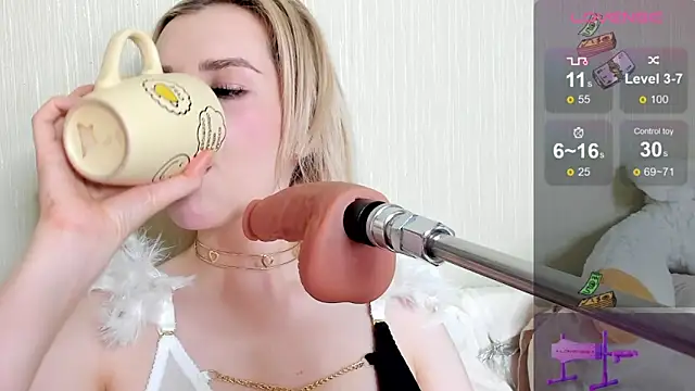 Kaya Devis online show from February 4, 2025, 8:02 am