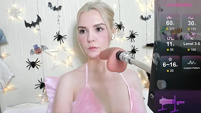 Kaya Devis online show from November 1, 2025, 4:36 am