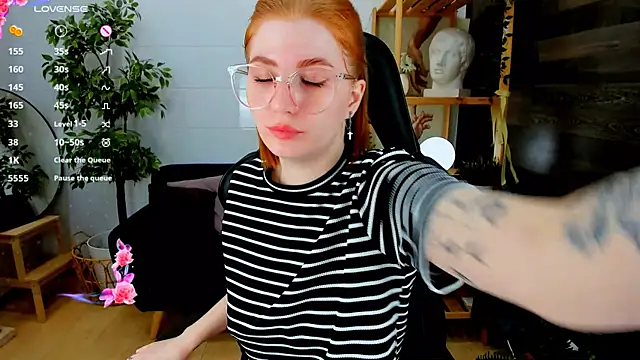 Mira  Blush online show from March 15, 2025, 12:34 pm