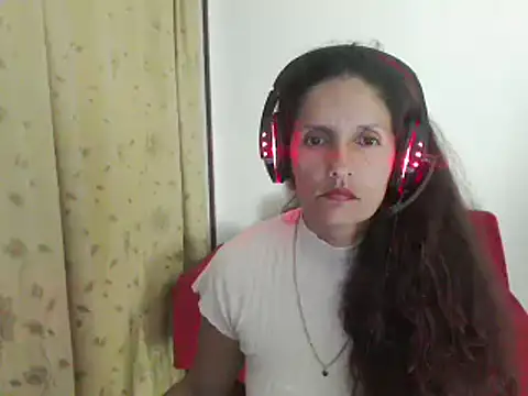 catalina duran1 online show from March 16, 2025, 8:32 am