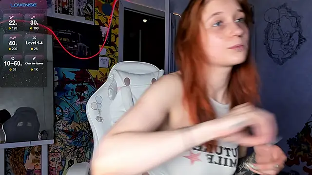 Snapshot of Sunny_Mouse_ chatting on December 6, 2024, 5:55 pm Sunny Mouse online show from December 6, 2024, 5:55 pm