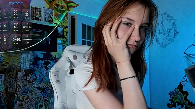 Snapshot of Sunny_Mouse_ chatting on December 12, 2024, 8:32 pm Sunny Mouse online show from December 12, 2024, 8:32 pm