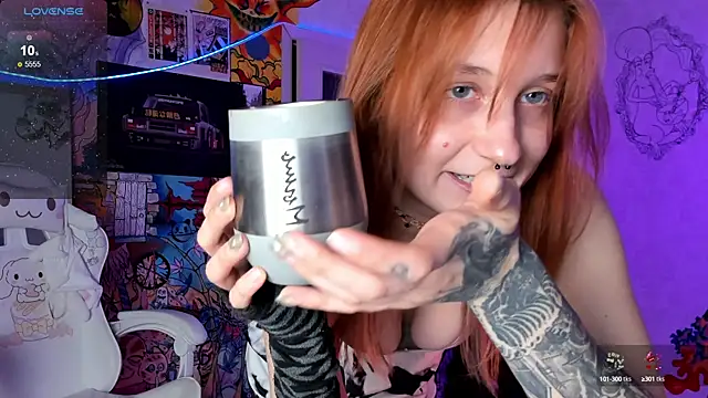 Snapshot of Sunny_Mouse_ chatting on December 16, 2024, 7:21 pm Sunny Mouse online show from December 16, 2024, 7:21 pm