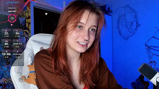 Snapshot of Sunny_Mouse_ chatting on December 28, 2024, 4:30 pm Sunny Mouse online show from December 28, 2024, 4:30 pm