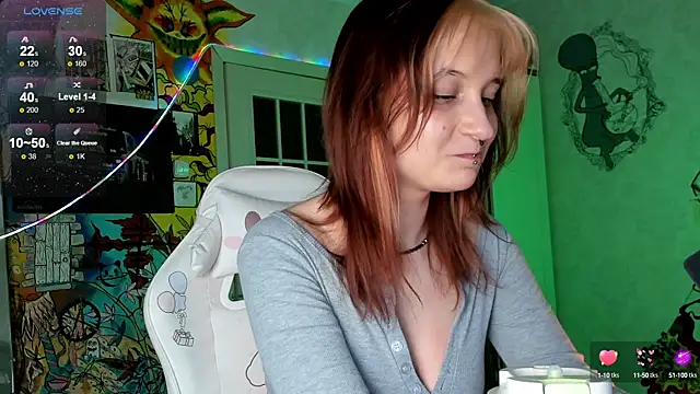 Snapshot of Sunny_Mouse_ chatting on January 31, 2025, 3:44 pm Sunny Mouse online show from January 31, 2025, 3:44 pm