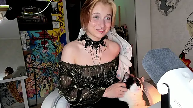 Snapshot of Sunny_Mouse_ chatting on March 5, 2025, 7:38 pm Sunny Mouse online show from March 5, 2025, 7:38 pm