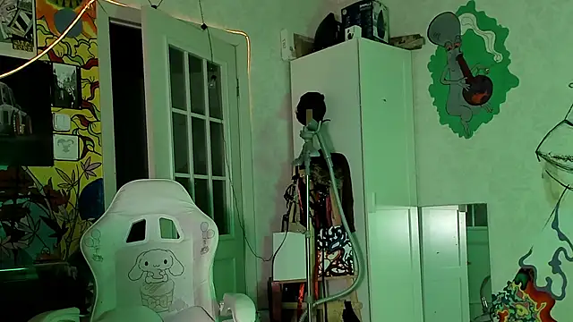 Snapshot of Sunny_Mouse_ chatting on September 25, 2025, 7:39 pm Sunny Mouse online show from September 25, 2025, 7:39 pm