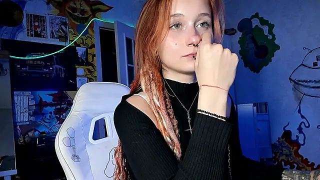 Snapshot of Sunny_Mouse_ chatting on October 8, 2025, 4:48 pm Sunny Mouse online show from October 8, 2025, 4:48 pm