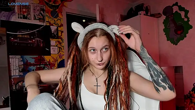 Snapshot of Sunny_Mouse_ chatting on October 10, 2025, 5:12 pm Sunny Mouse online show from October 10, 2025, 5:12 pm