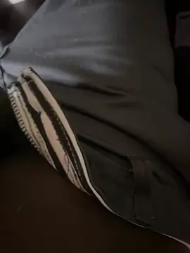 Yurt000 online show from January 26, 2025, 4:51 am